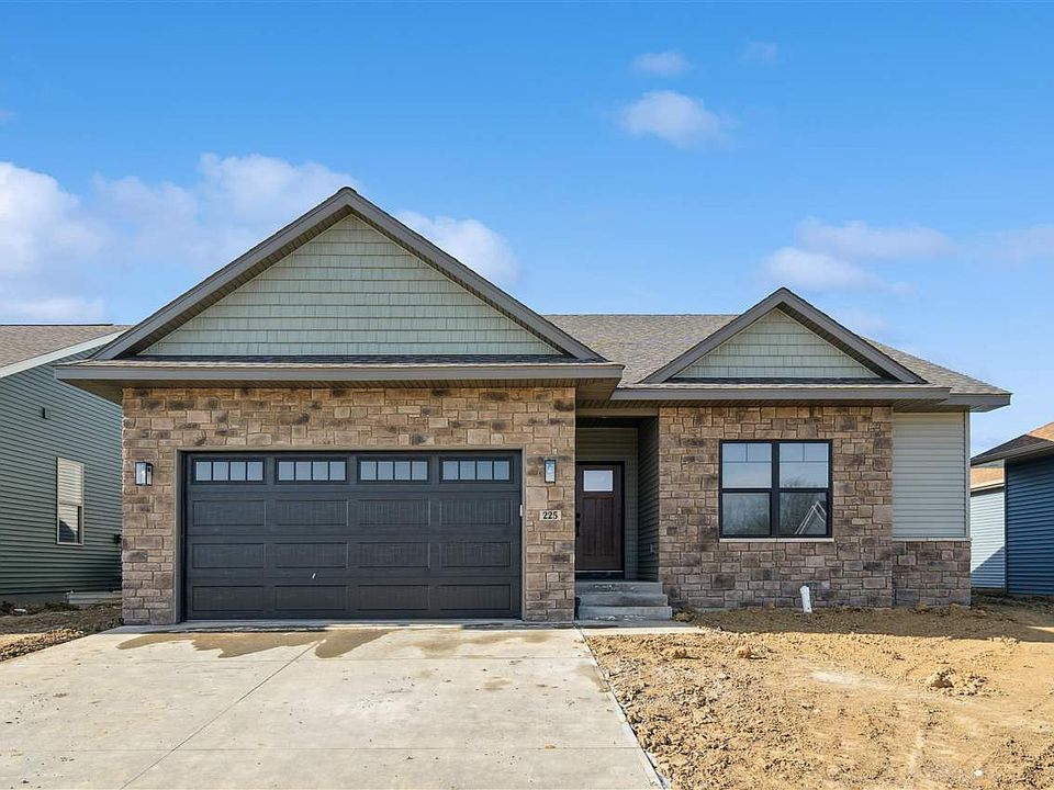 1st image of 225 Chadwick Ln