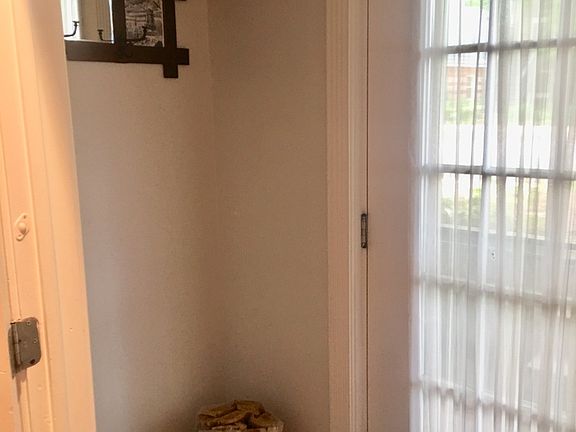 4th image of 4721 S Woodlawn Ave APT G