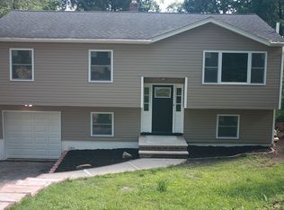 24 Delaware Ave, Rockaway, NJ 07866