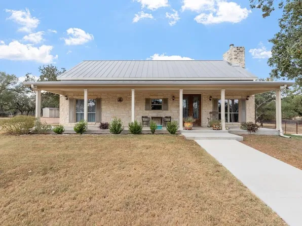 2747 Lower Crabapple Rd, Fredericksburg, TX 78624