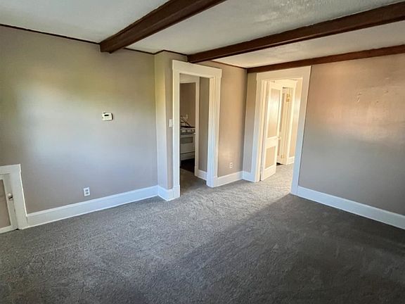 5th image of 6115 Gladys Ave Unit B