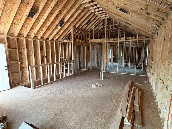 3rd image of 702 1/2 Monin Rd