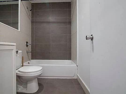 5th image of 474 Lafayette Ave APT 4B