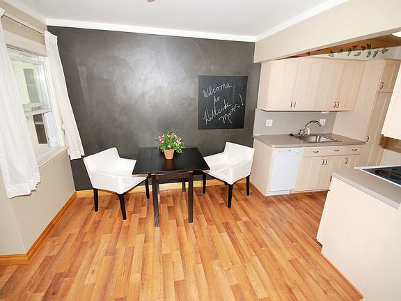 3rd image of 3433 Hillside Dr APT 19