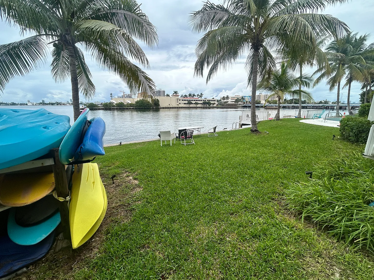 1 bed, 924 sqft, $1,700 — Photo 1