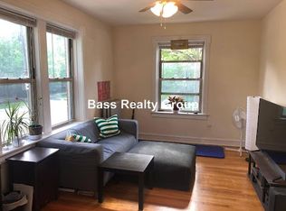 5945 N Greenview Ave #1A, Chicago, IL 60660