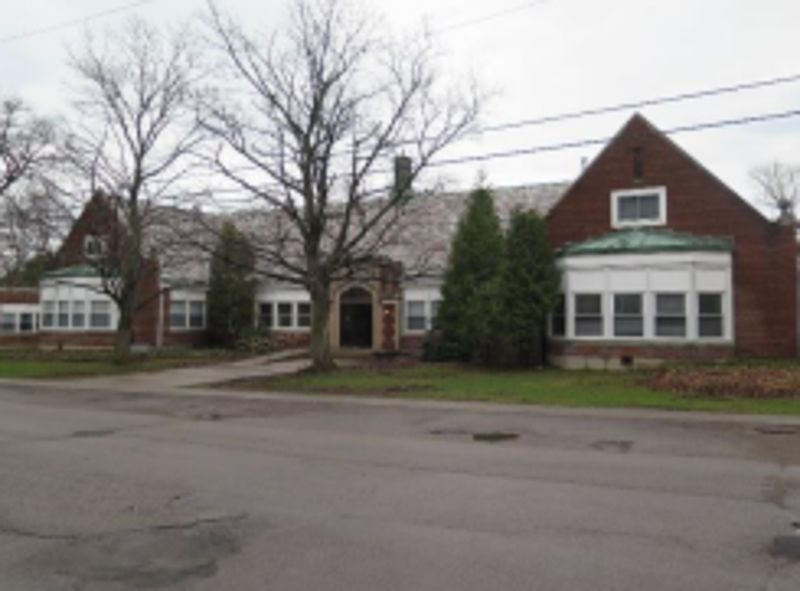 1st image of 48 Main St #111