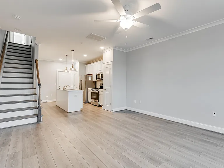 392 Armitage Walk #A — Photo 26