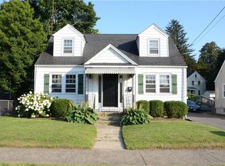 153 Hughes Ave, Bridgeport, CT 06604