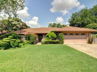 4220 Twilight Dr S, Benbrook, TX 76116