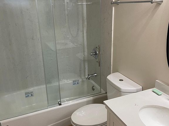Hallway Full Bathroom
