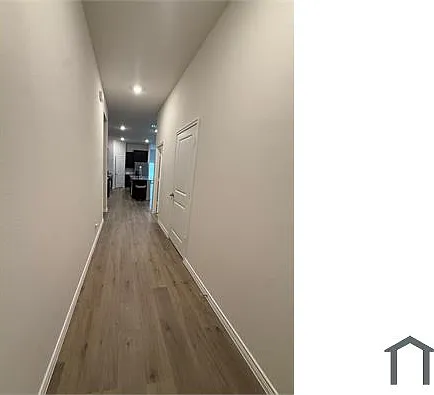 2140 Katharine St — Photo 14