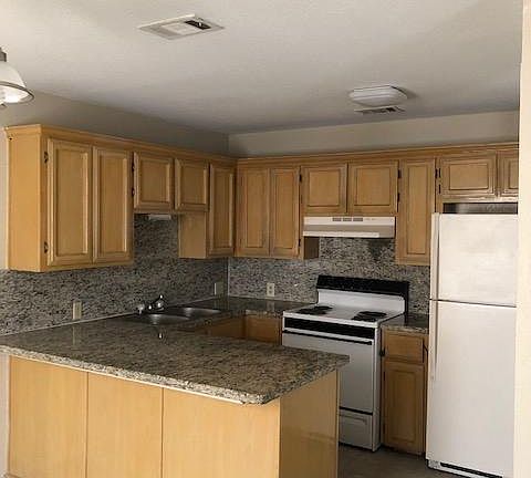 2nd image of 1909 S 38th St APT 16
