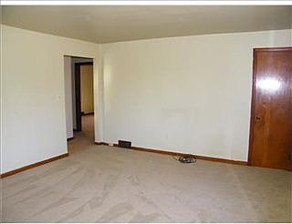 5th image of 2266 Linwood Dr