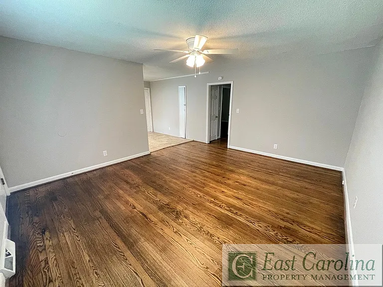 4148 Lee St #A — Photo 5
