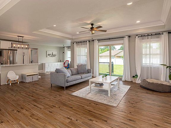 4th image of 1209 Wildflower Ln