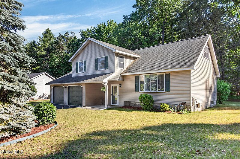 2nd image of 68 Wineberry Lane