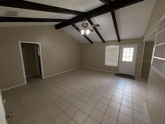 4th image of 5313 Carriage Ln