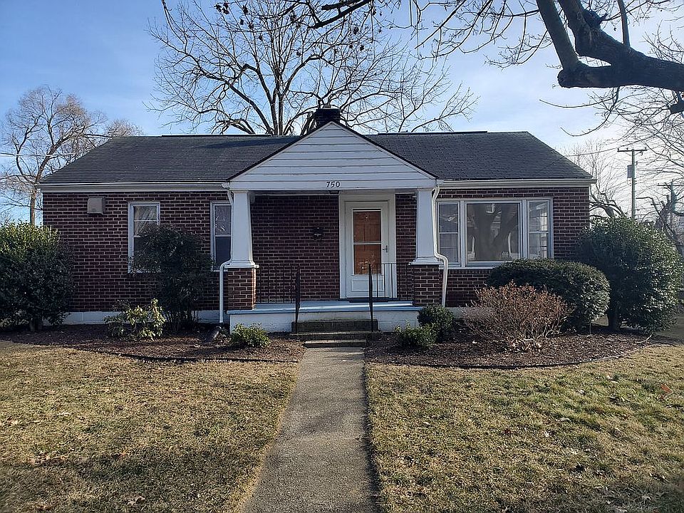 1st image of 750 Roosevelt St