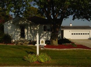 156 N Parks Schram Rd, Warsaw, IN 46580