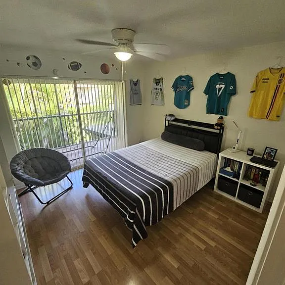 1412 SW 110th Way — Photo 8
