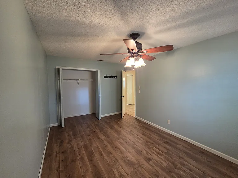 35120 Whispering Oaks Blvd — Photo 17