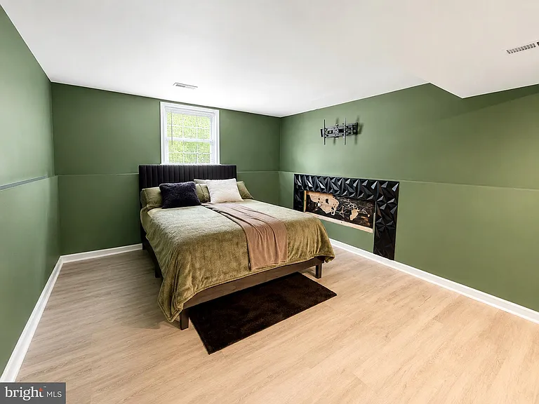 7 Tipton Dr — Photo 21