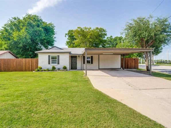 9225 N Dodson Dr, White Settlement, TX 76108