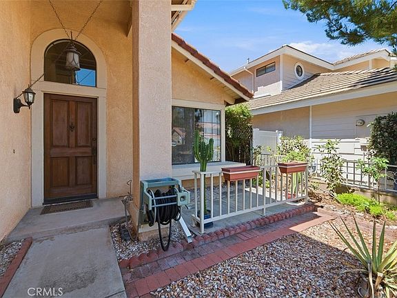 5th image of 10917 Rollins Ct