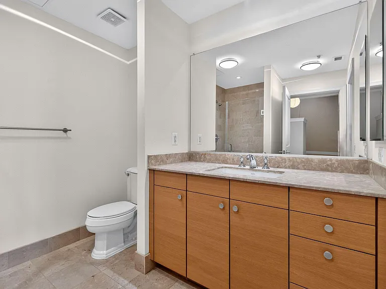 2425 L St NW #421 — Photo 14