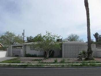 2nd image of 1020 Hassett Ave