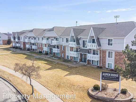 4th image of 1021 Lucerne Dr #3B