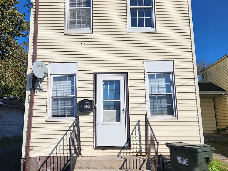 364 N 14th St — Photo 1