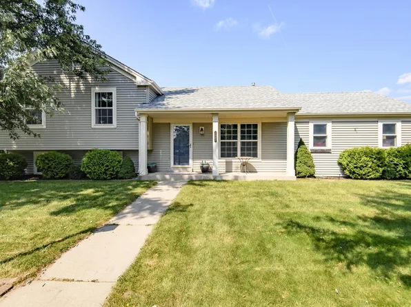 3000 Tanglewood DRIVE, Waukesha, WI 53189