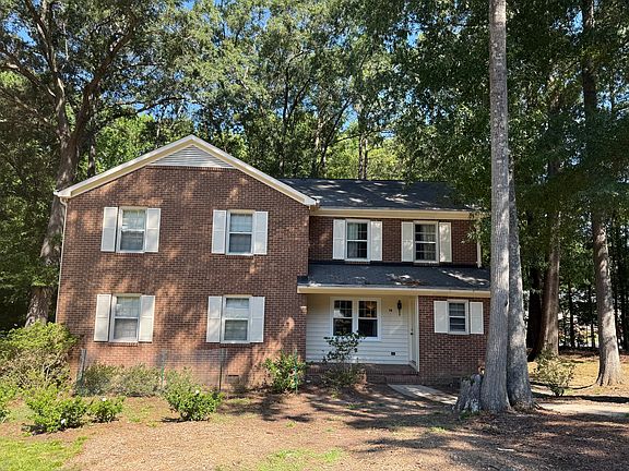 Photo of the duplex as a whole. This unit is the left side.