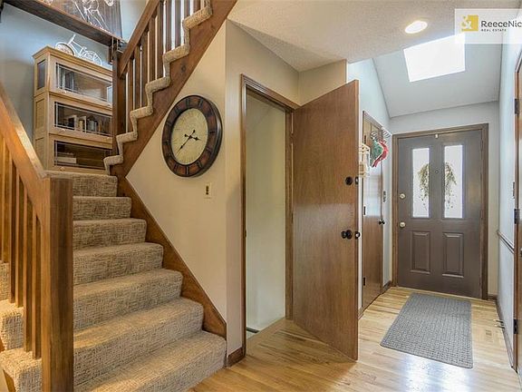 4th image of 297 NE Bayview Dr