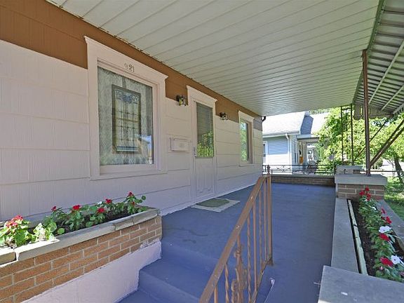 3rd image of 921 Wilber St