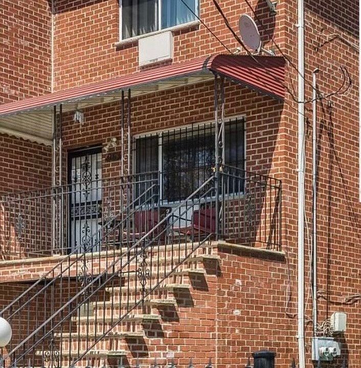 1st image of 963 E 212th St #1