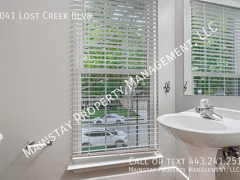 3041 Lost Creek Blvd — Photo 16