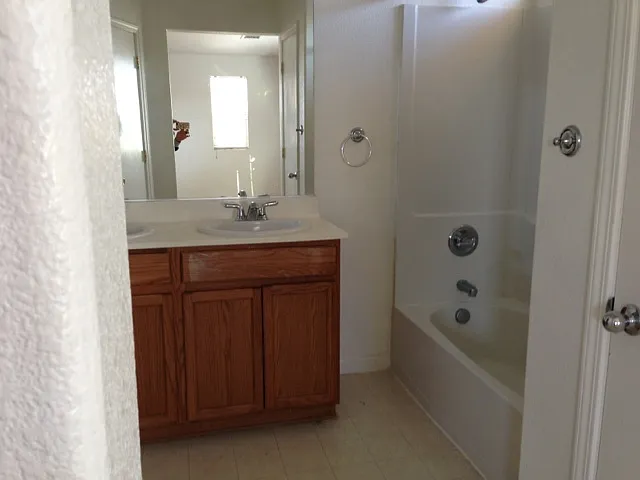 2328 S Fallbrook Dr — Photo 19