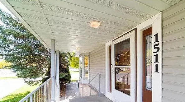 4 bed, 3297 sqft, $4,750 — Photo 2