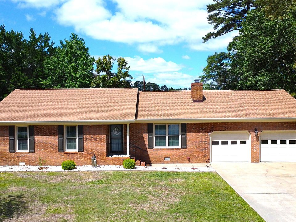 1st image of 203 N Cottonwood Drive