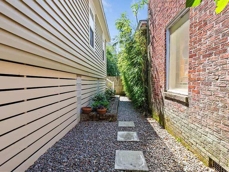 177 Fishburne St — Photo 36