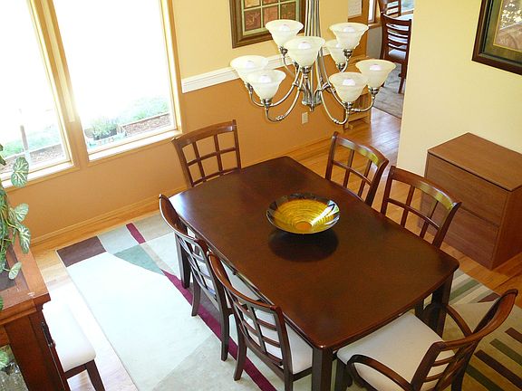 formal dining rm