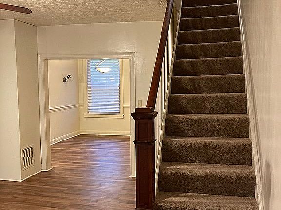 3rd image of 2017 Griffis Ave