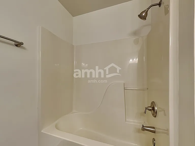 2113 Lynwood Pl — Photo 12