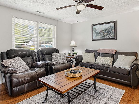 5th image of 625 S Asbury Dr APT 11