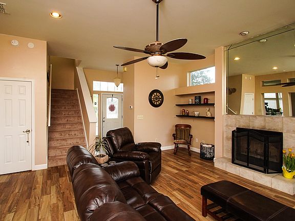 4th image of 13057 Viburnum Dr N