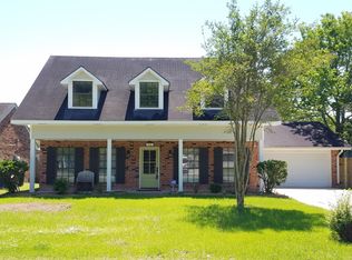 932 Rosedown Ln, Lafayette, LA 70503