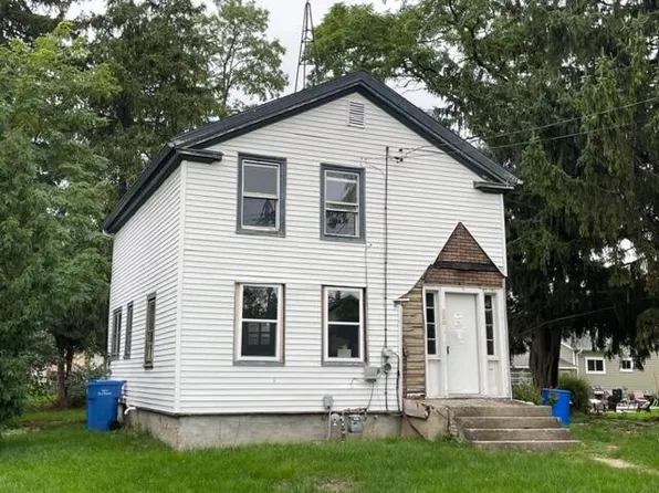 806 South 9th STREET, Watertown, WI 53094